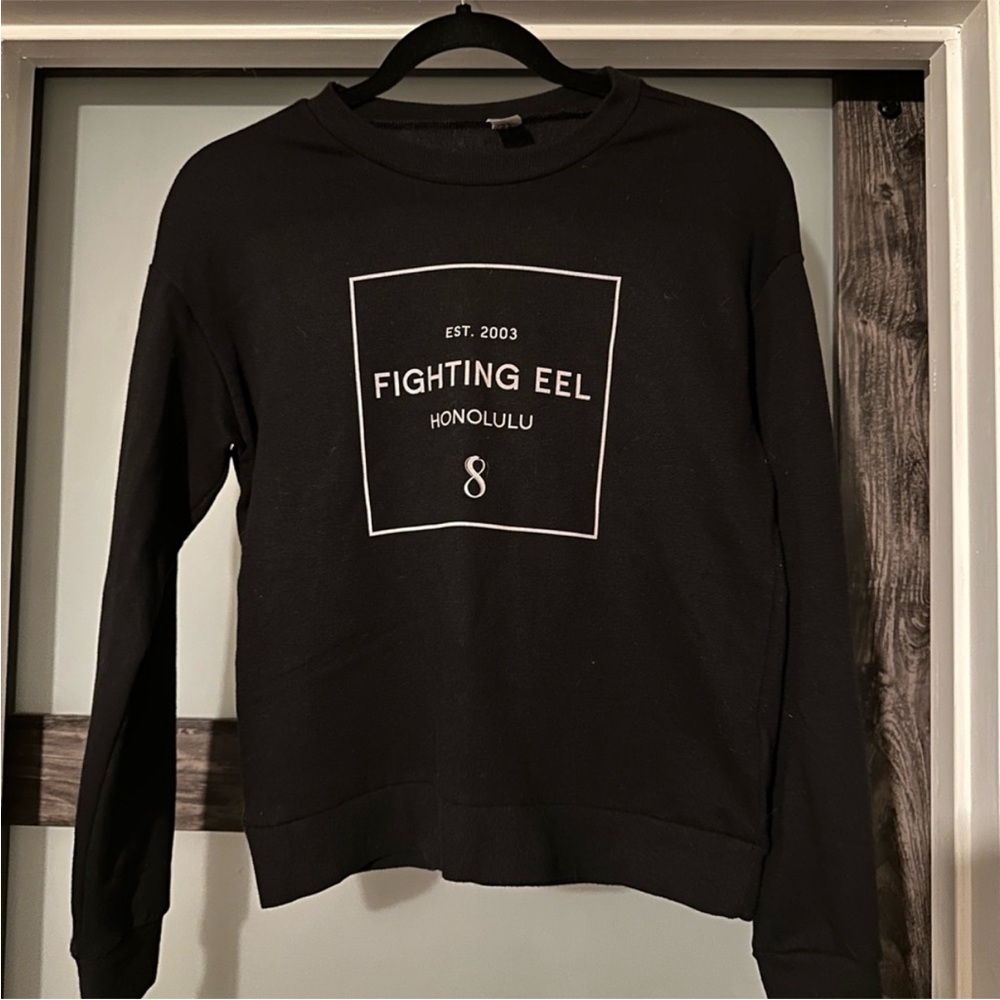 Fighting Eel sweatshirt size s